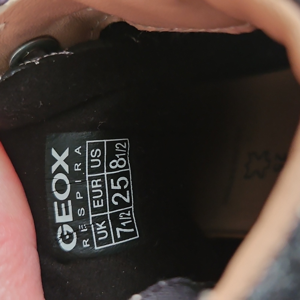 Geox size 8.5 girl's zip grey and pink high-top shoes - Picture 5 of 9
